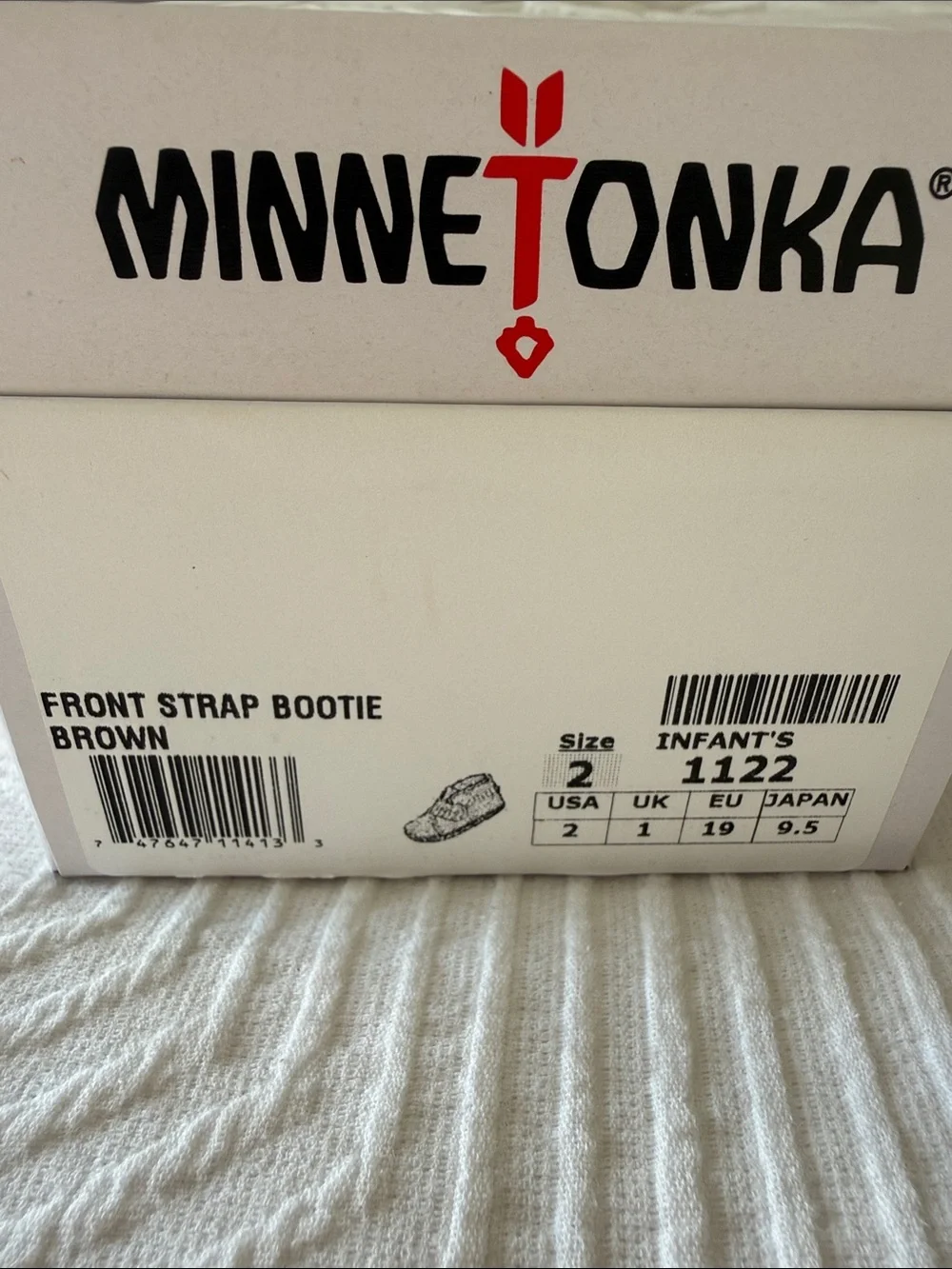 Minnetonka Infant Size 2 Suede Fringe Moccasins in Brown